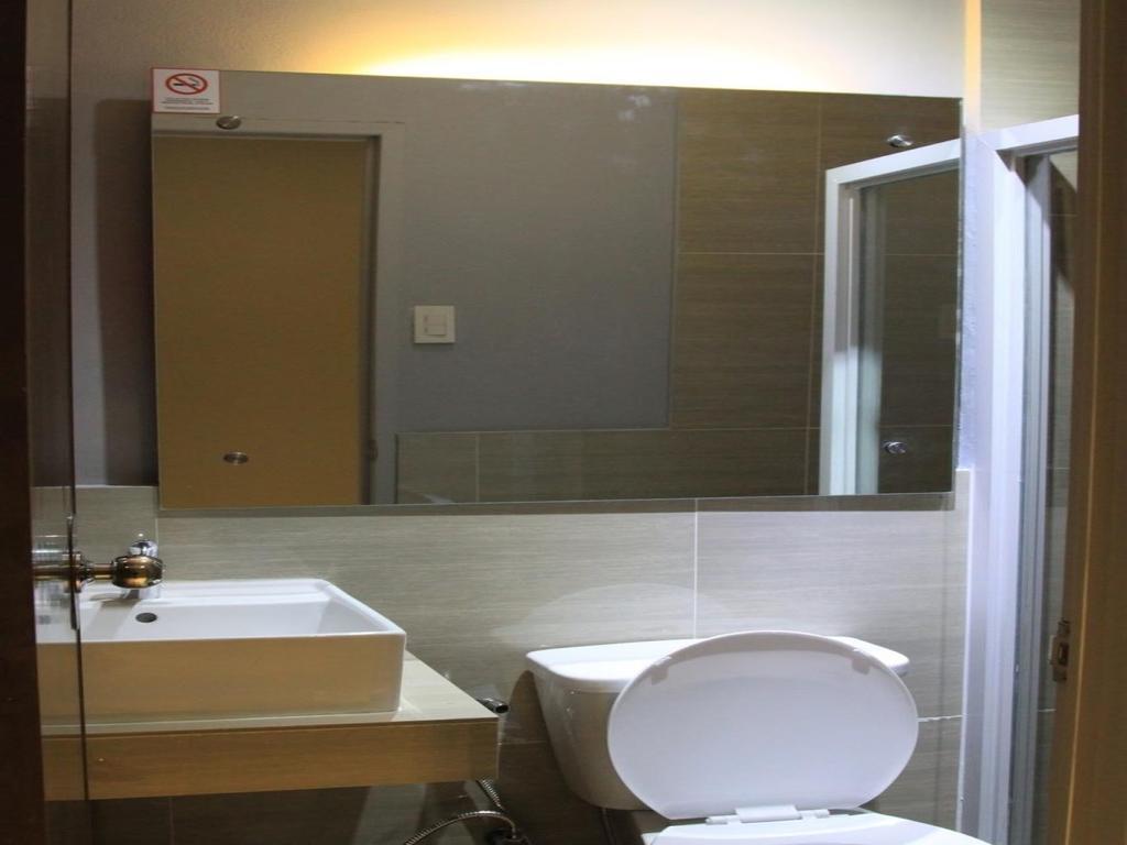 Sumo Asia Hotels - Davao Bilik gambar
